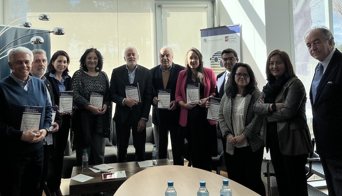 ACTO DE RELANZAMIENTO DE LA REVISTA DE PRIVACIDAD Y DERECHO DIGITAL