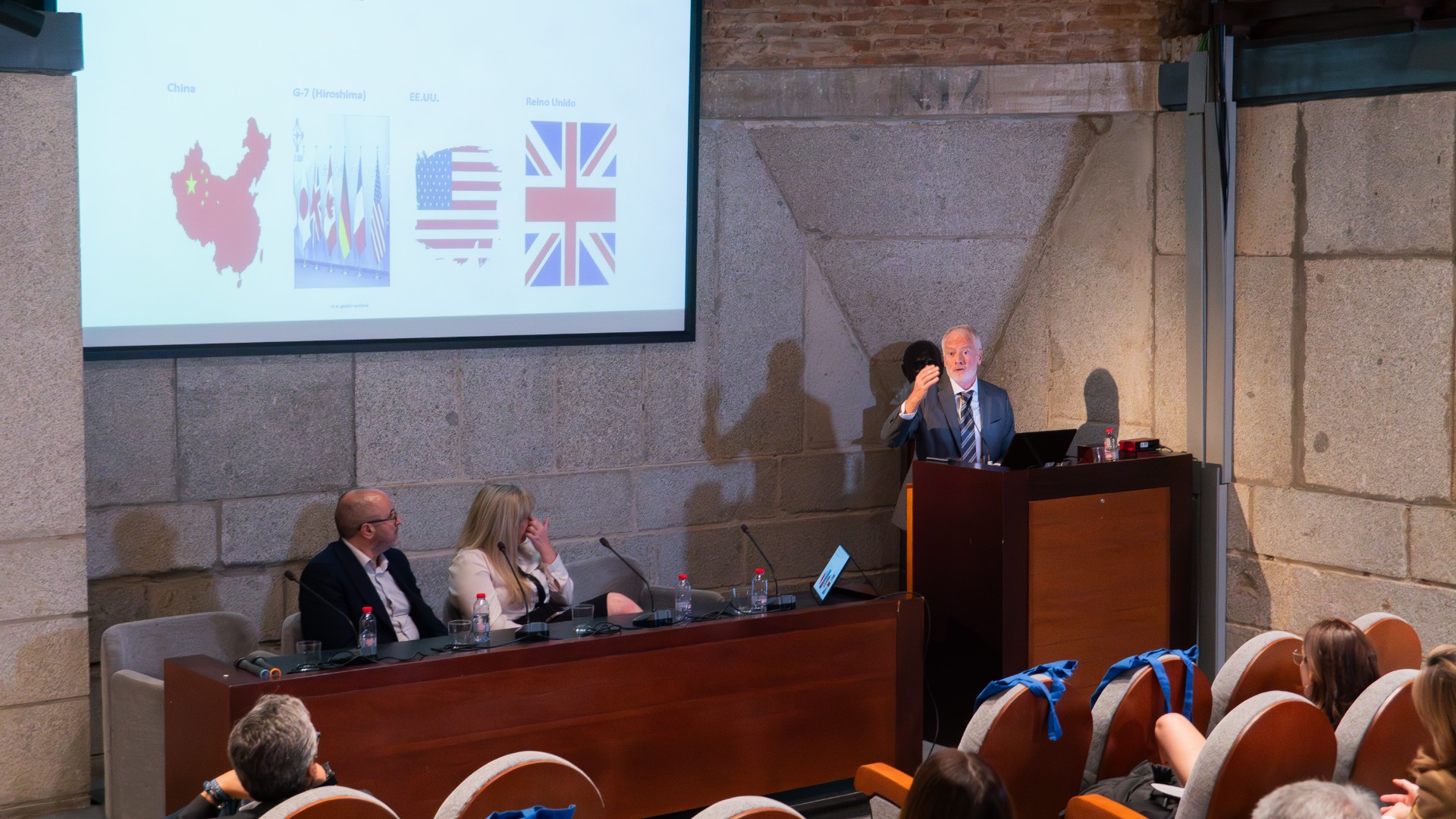 Jornada de inteligencia artificial en gestión sanitaria en el Ilustre Colegio Oficial de Médicos de Madrid